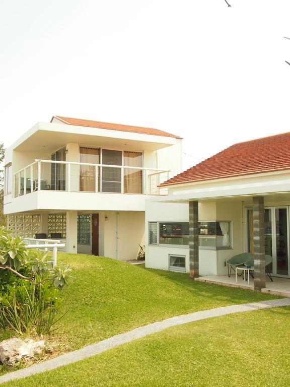 Keiki Beachhouse & Cafe Hotel Накиджин Екстериор снимка