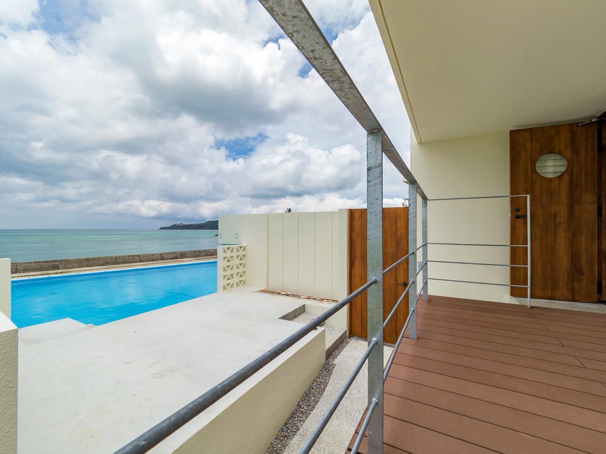 Keiki Beachhouse & Cafe Hotel Накиджин Екстериор снимка